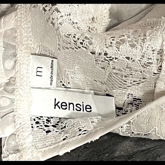 NWOT KENSIE SHORT SKEEVE “Swiss Dot” IVORY CHIFFON LACE RUFFLE BLOUSE Sz M - Picture 9 of 9